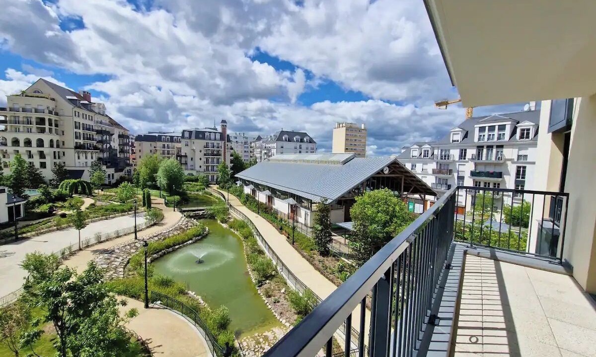 Photo of Outdoor in Puteaux