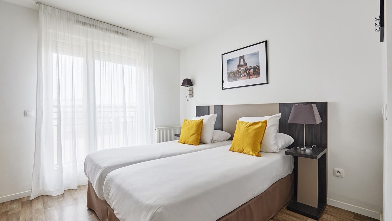Photo of Bedroom in Levallois-Perret