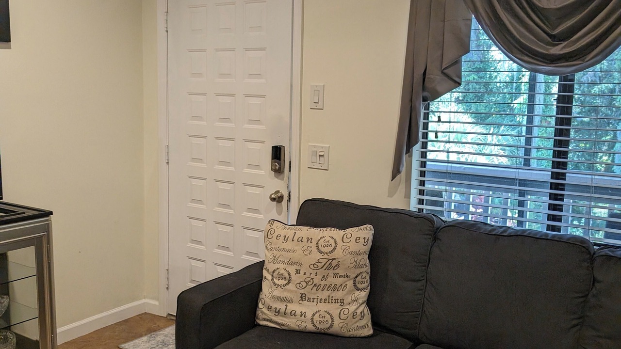 Photo of Livingroom in Paradise Lakes
