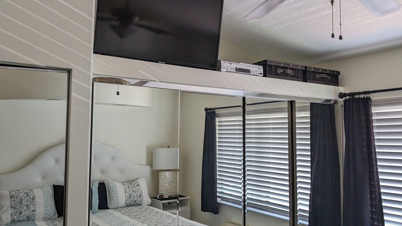 Photo of Bedroom in Paradise Lakes