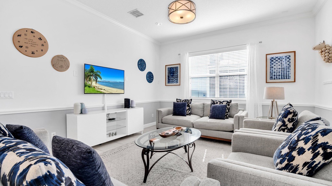 Photo of Livingroom in Bay Lake