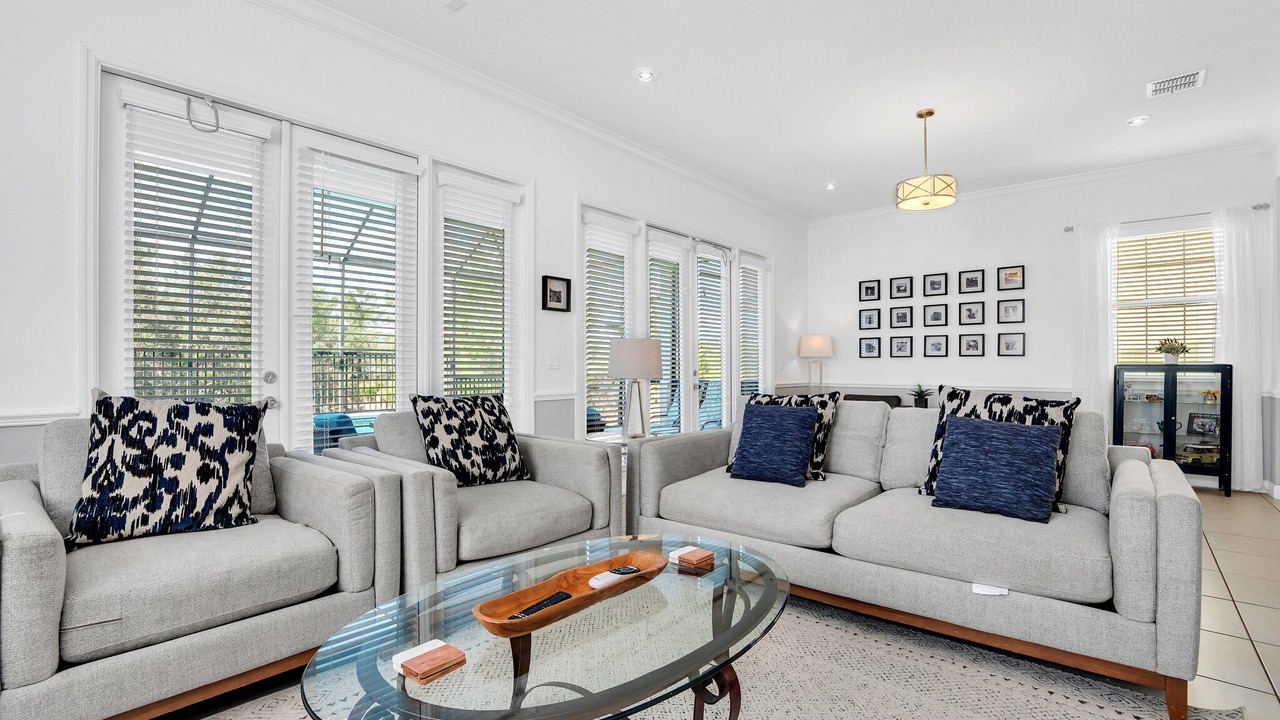 Photo of Livingroom in Bay Lake