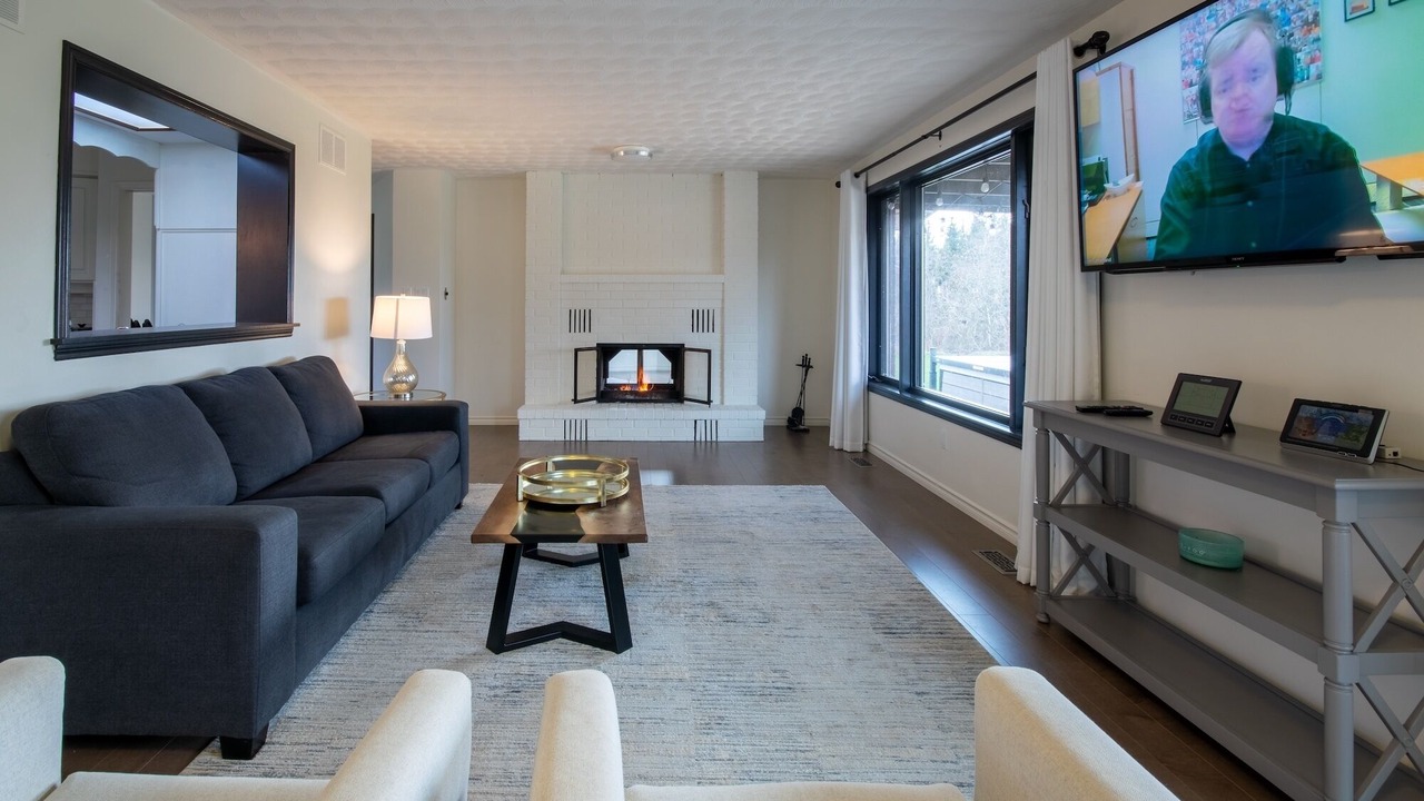 Photo of Livingroom in Central Huron
