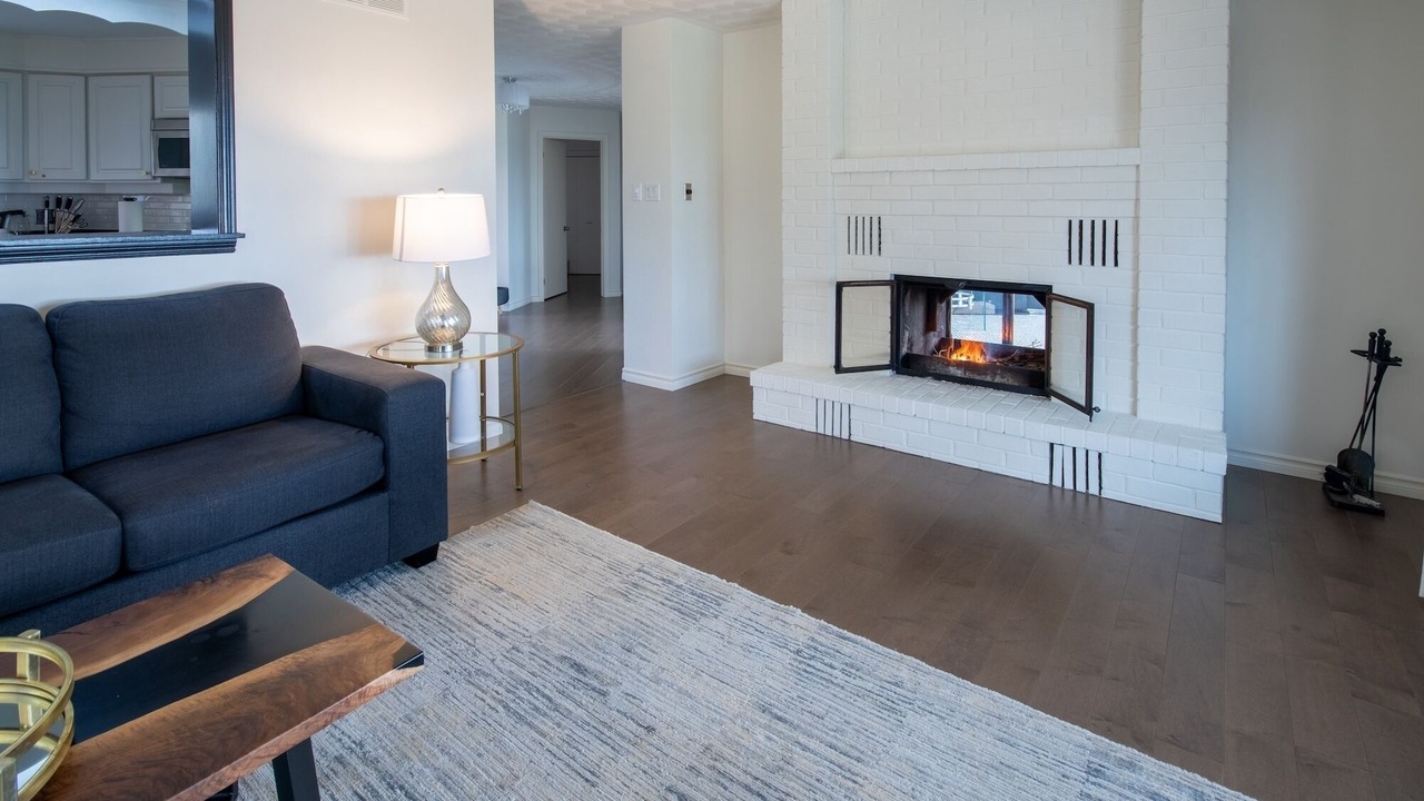 Photo of Livingroom in Central Huron