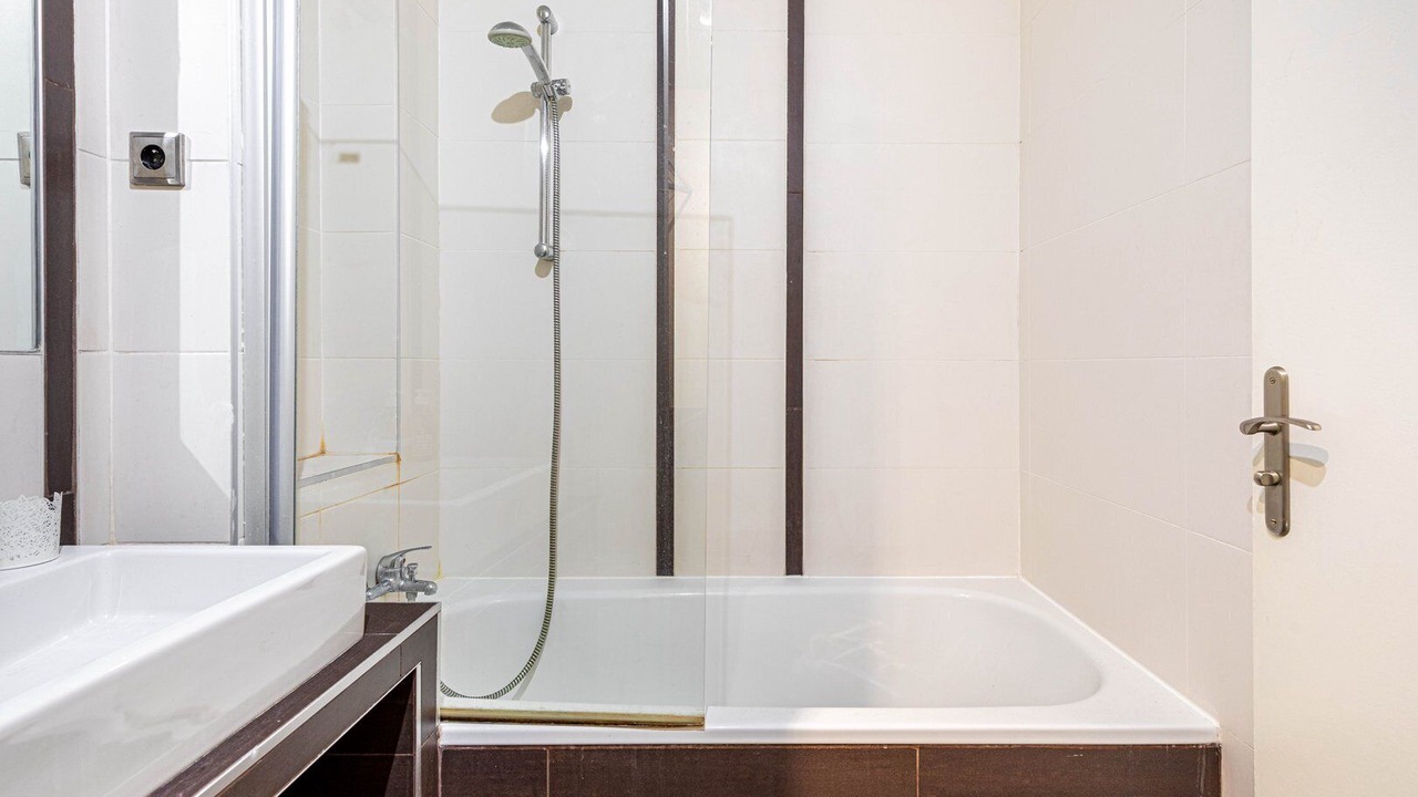 Photo of Bathroom in Gambetta