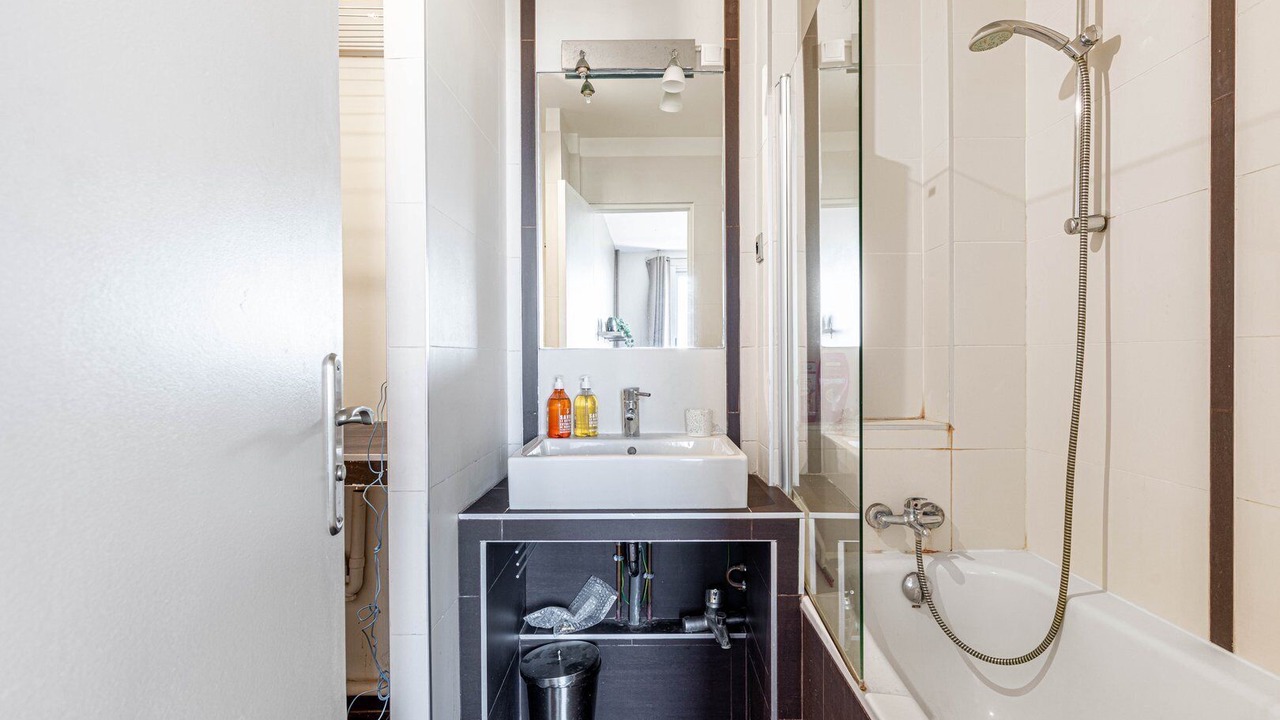 Photo of Bathroom in Gambetta