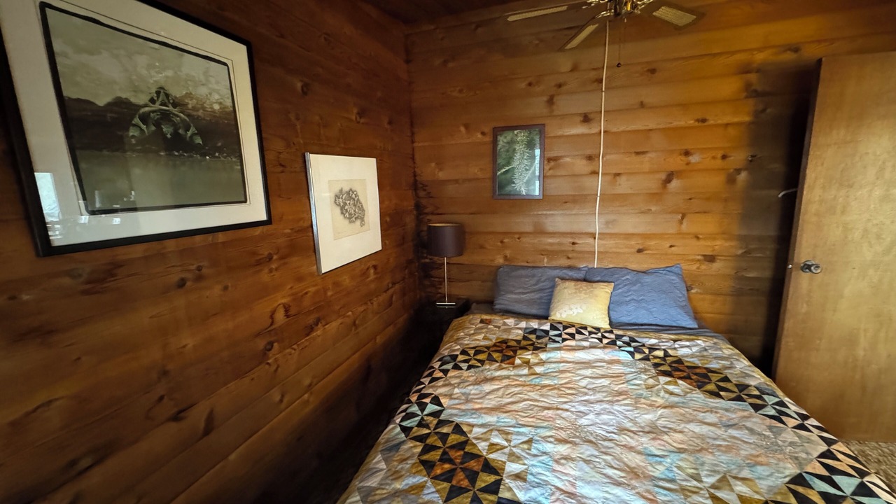 Photo of Bedroom in Adolphustown