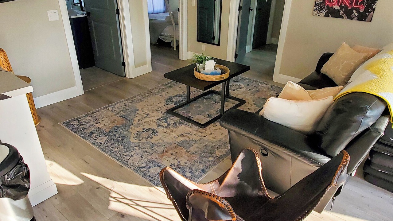 Photo of Livingroom in Grand Bend