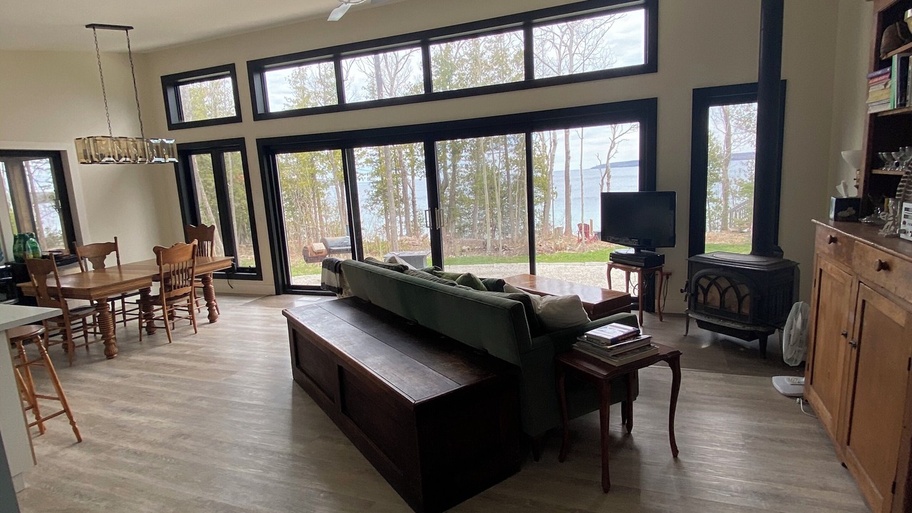 Photo of Livingroom in Georgian Bluffs