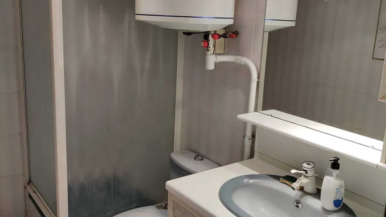 Photo of Bathroom in Alfortville