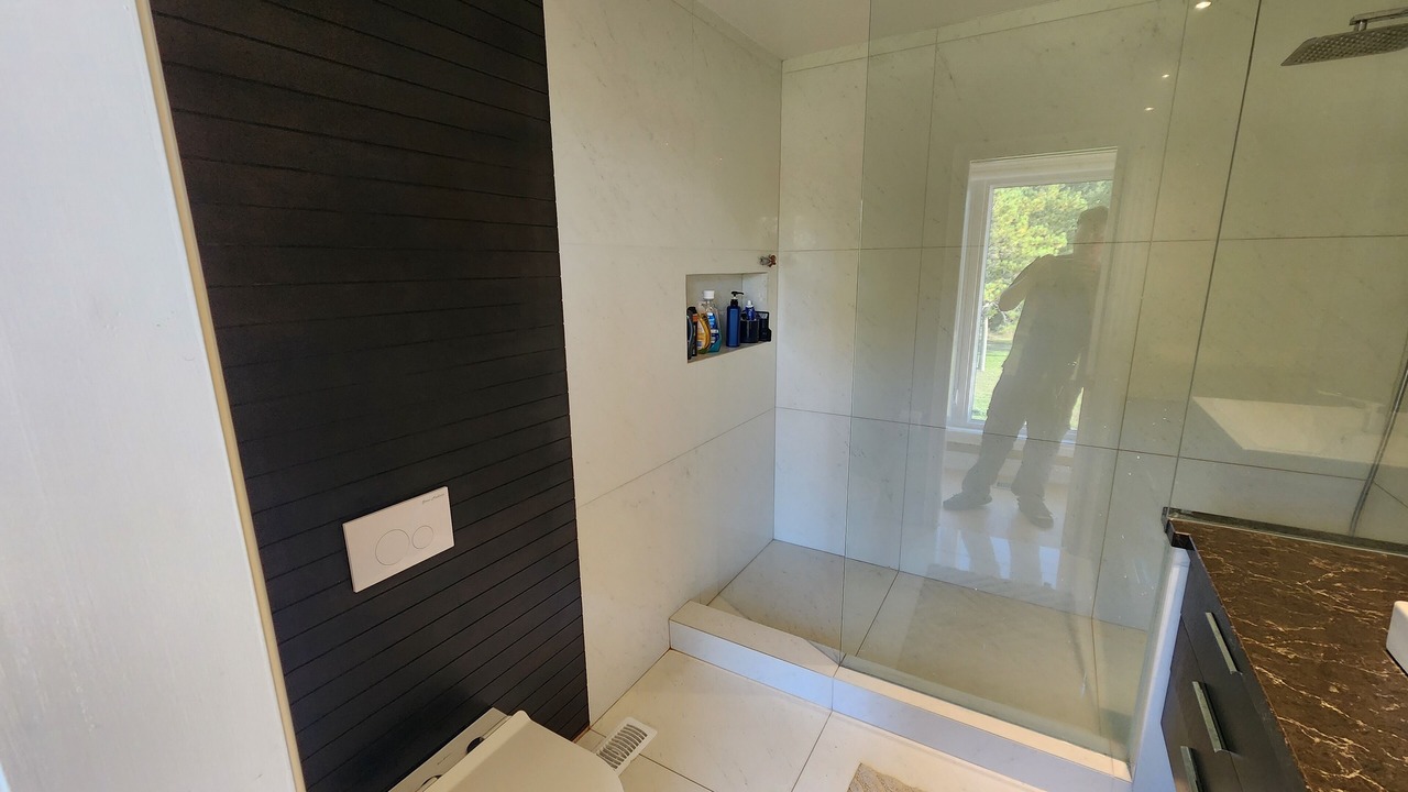 Photo of Bathroom in Glencairn