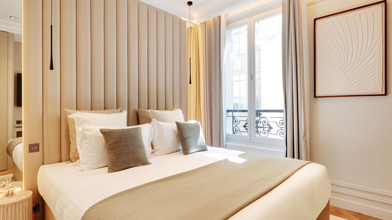 Photo of Bedroom in 4th Arrondissement
