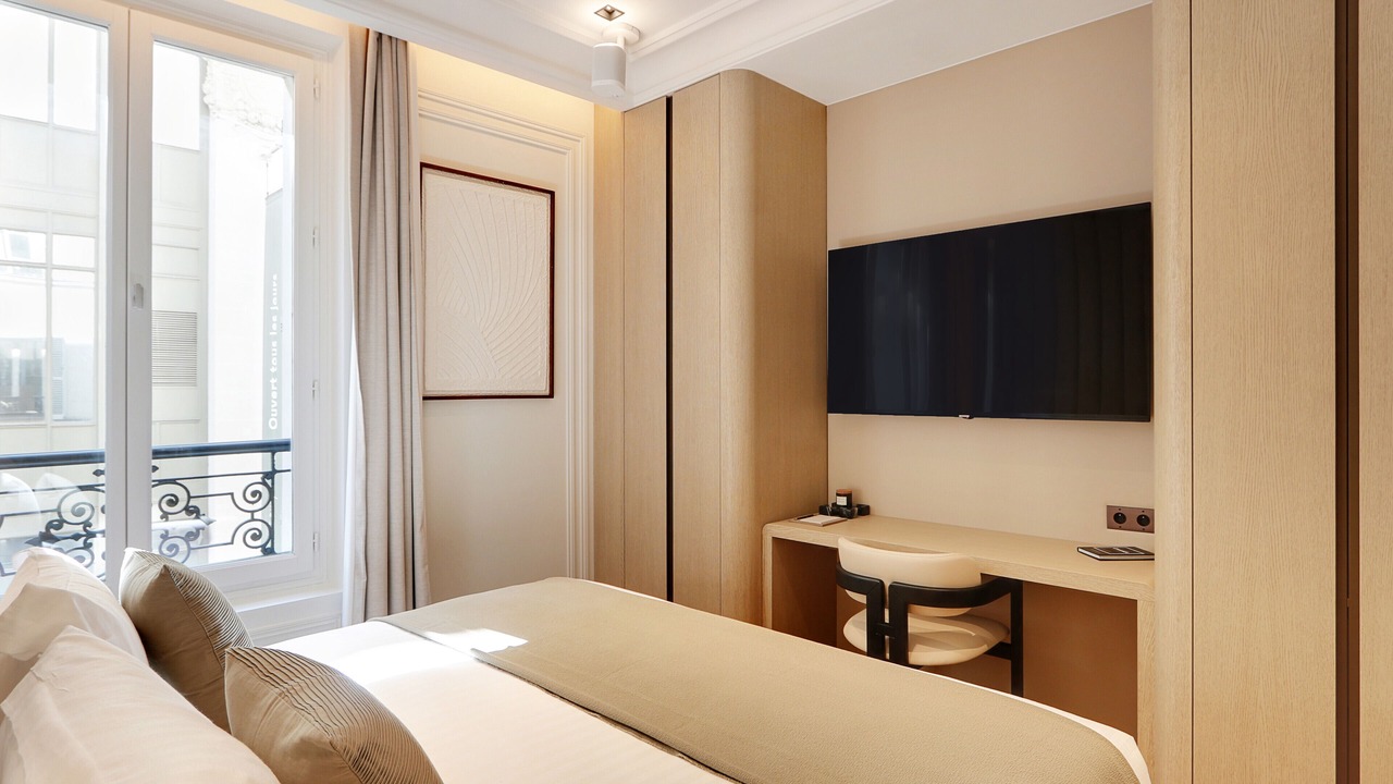 Photo of Bedroom in 4th Arrondissement