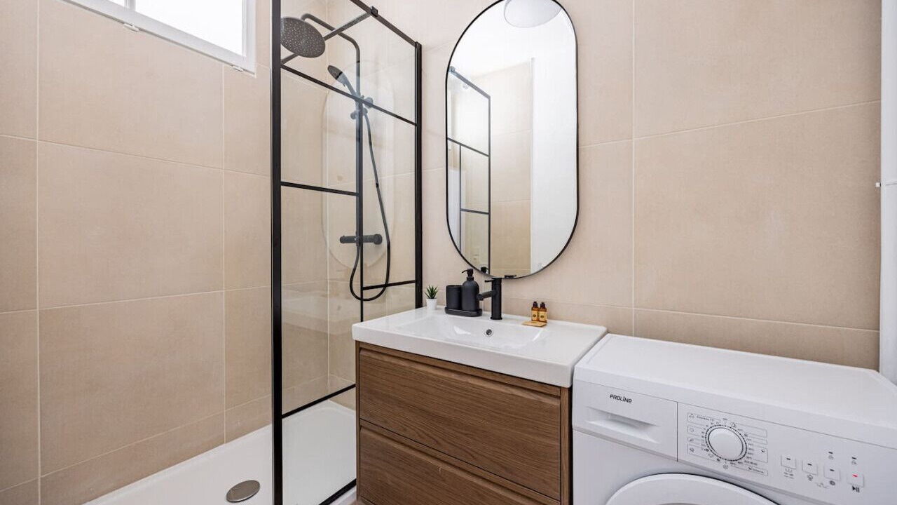 Photo of Bathroom in Plaisance