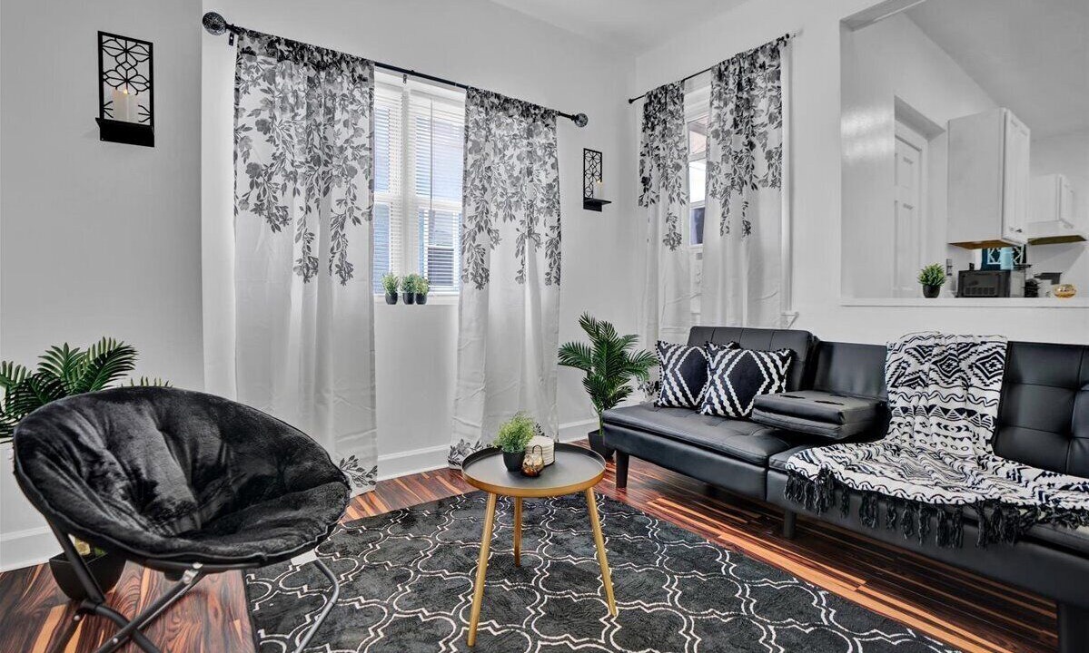 Photo of Livingroom in Hamilton District