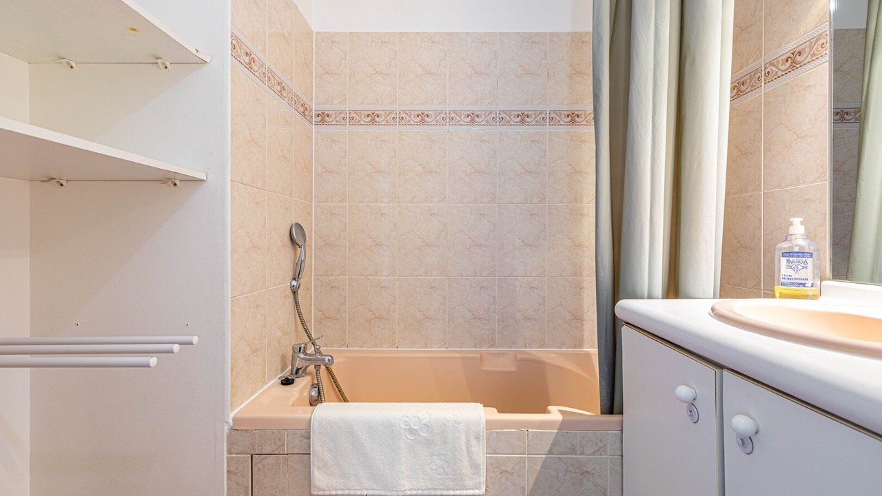 Photo of Bathroom in Parc-Nord