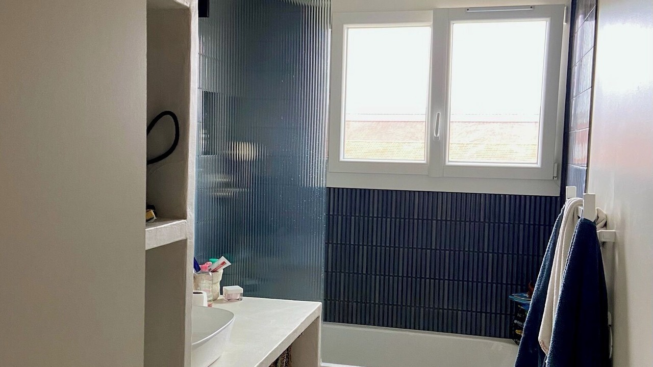 Photo of Bathroom in Pantin