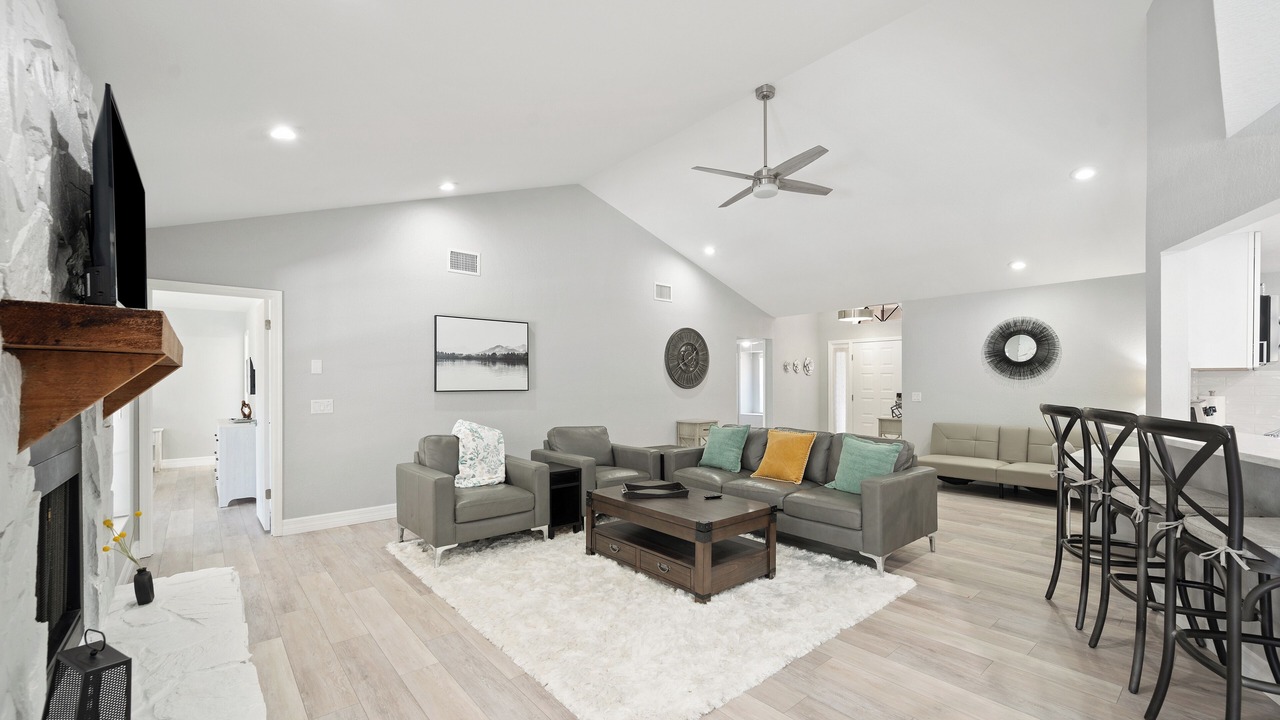 Photo of Livingroom in Winter Haven