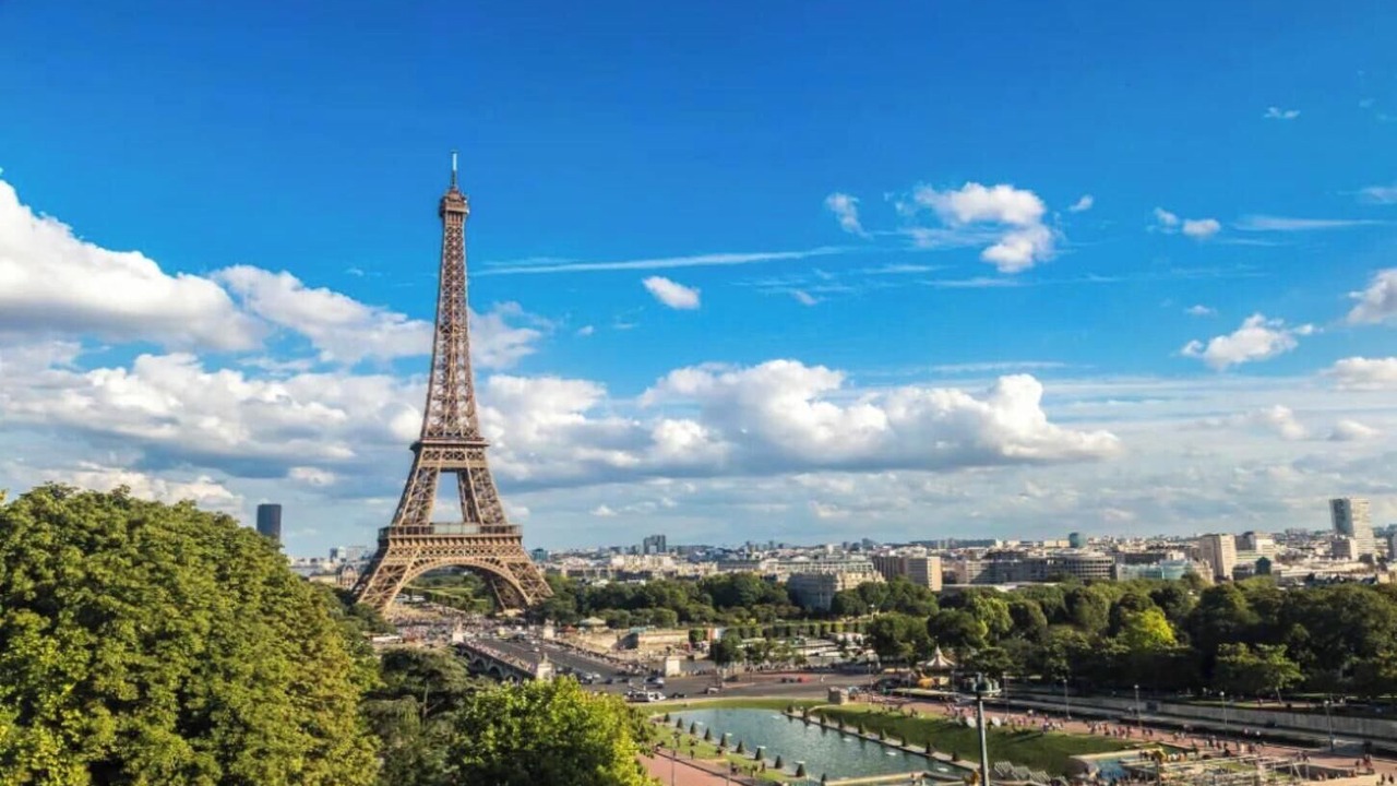 Photo of Others in Champs-Elysees
