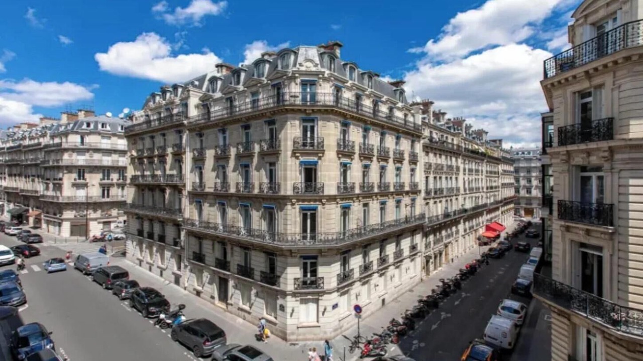 Photo of Outdoor in Champs-Elysees