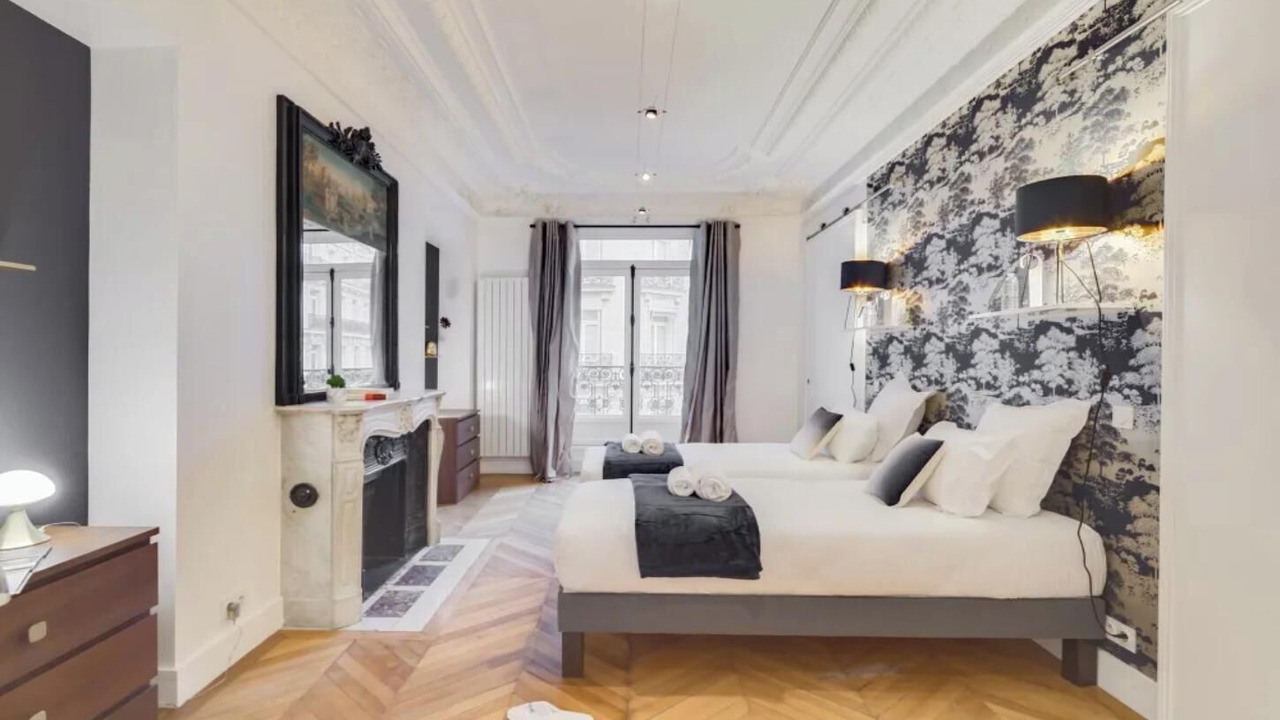 Photo of Bedroom in Champs-Elysees