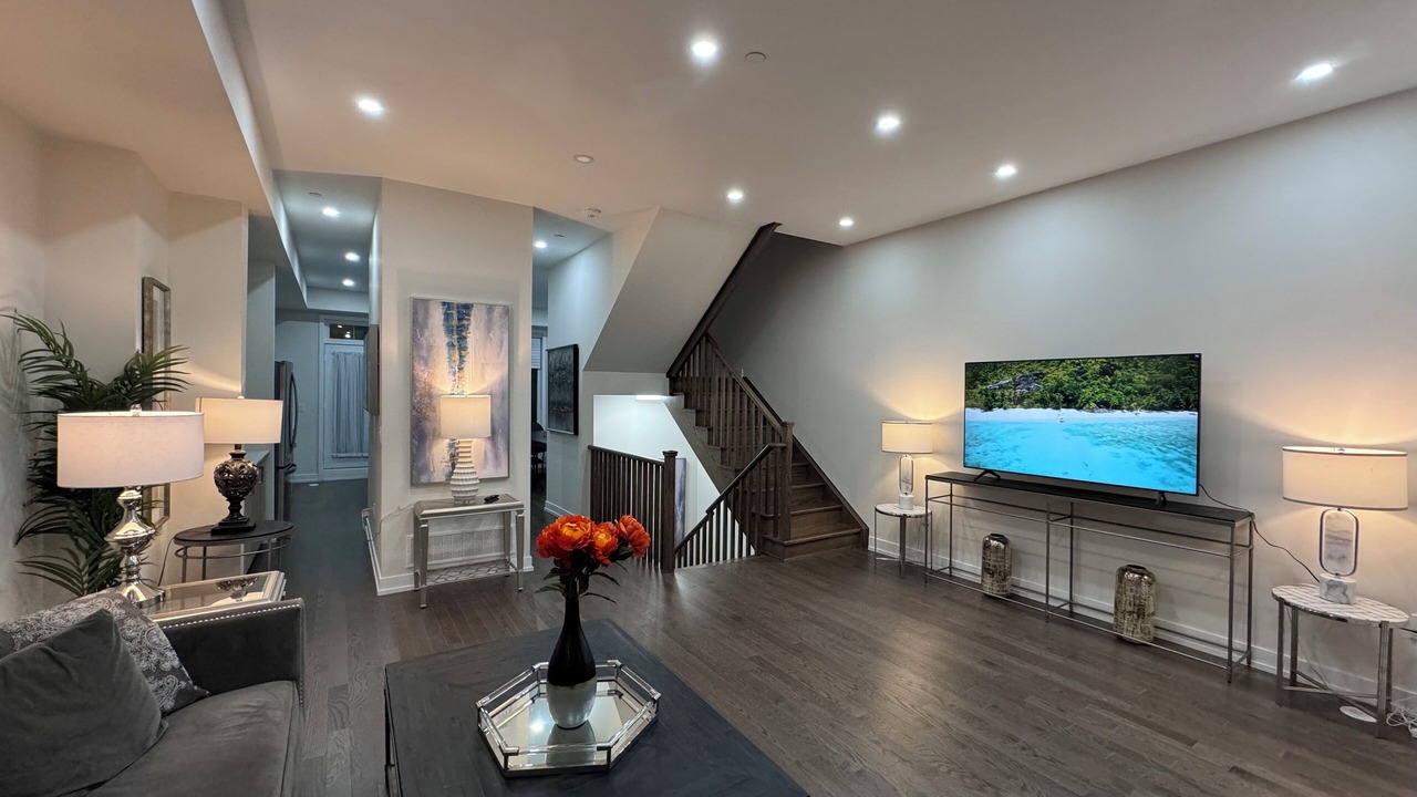 Photo of Livingroom in Richmond Hill