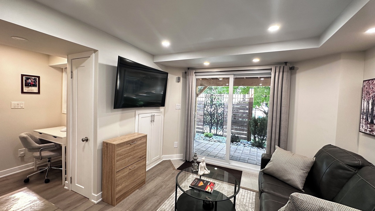 Photo of Livingroom in Aurora