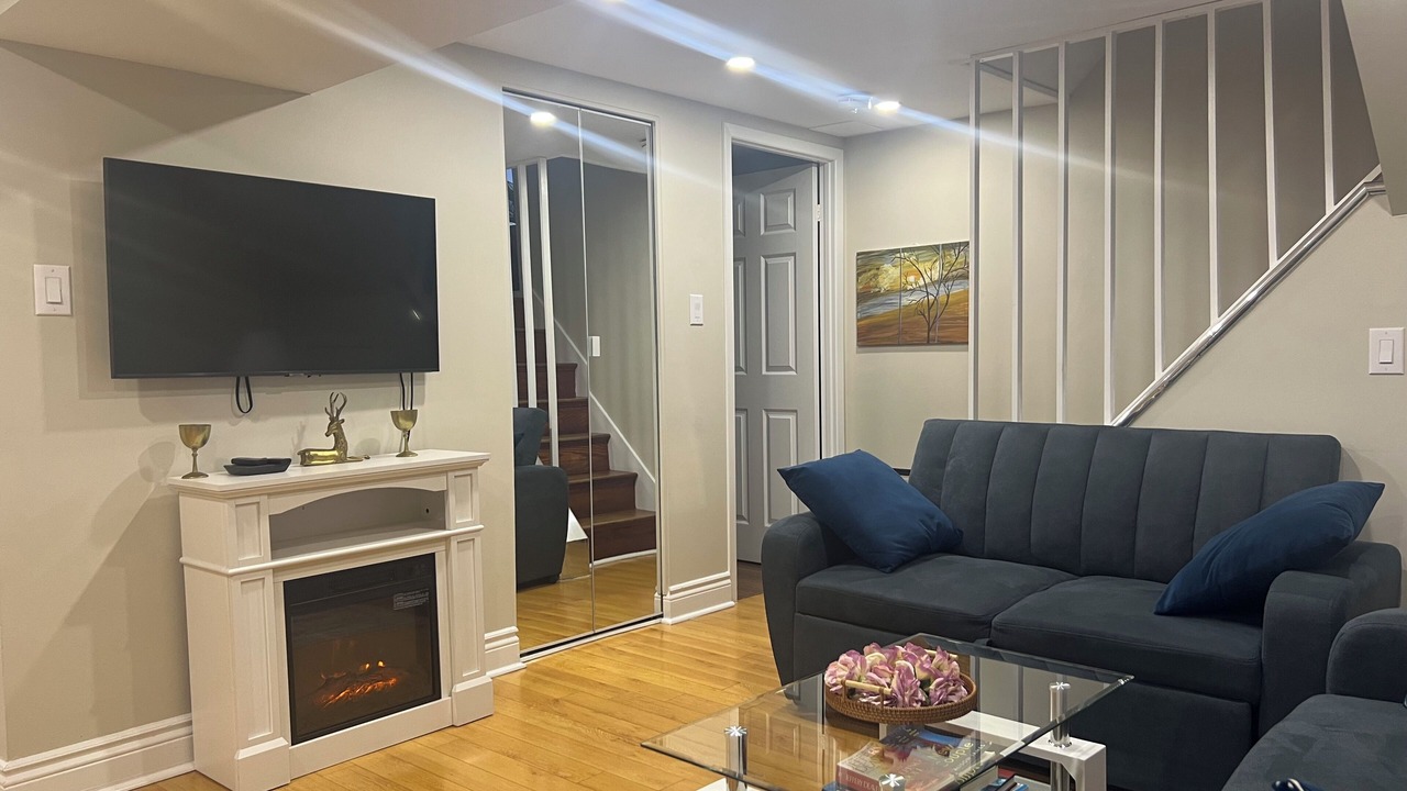 Photo of Livingroom in Etobicoke