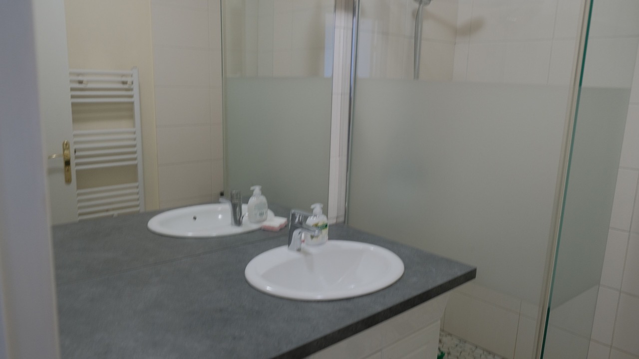 Photo of Bathroom in Quartier de Becon