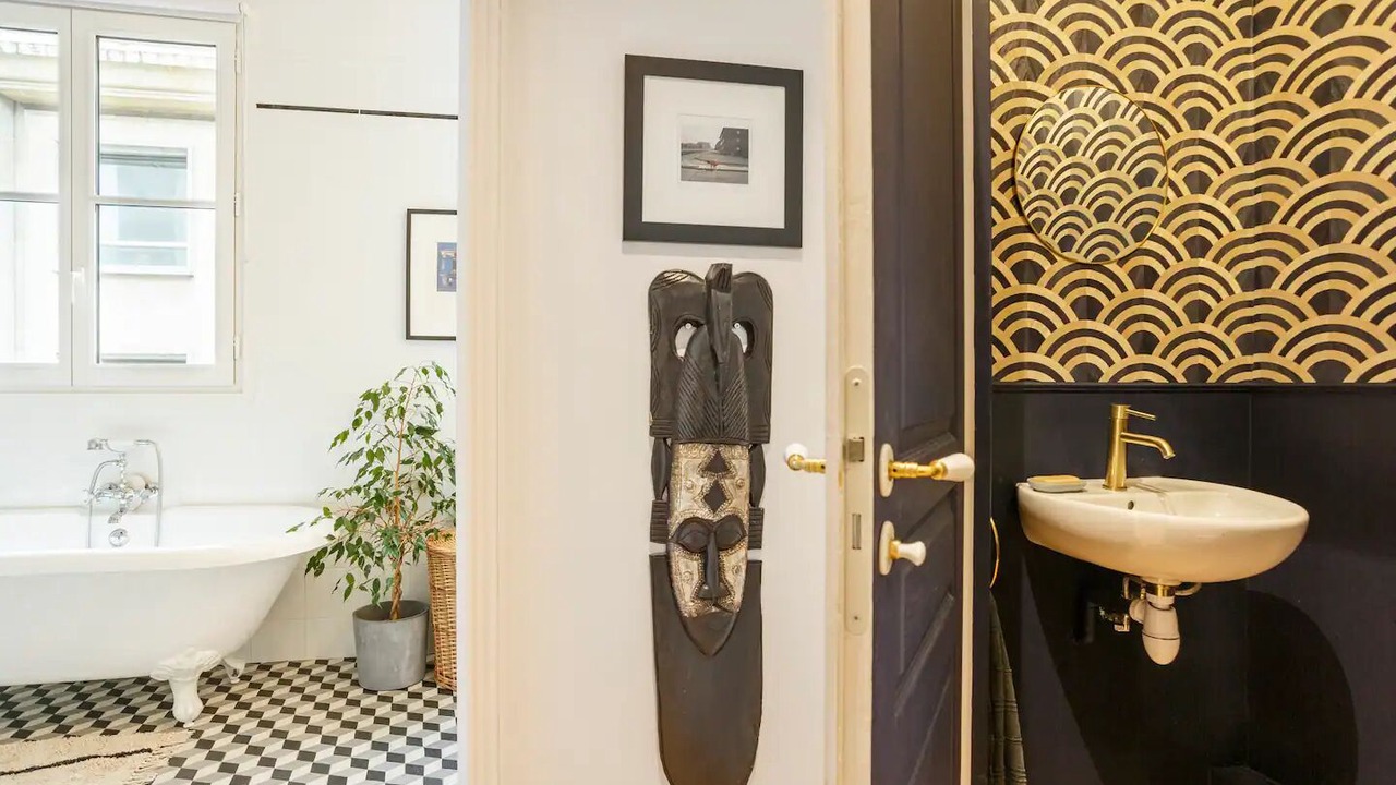 Photo of Bathroom in Quartier de la Porte-Saint-Denis