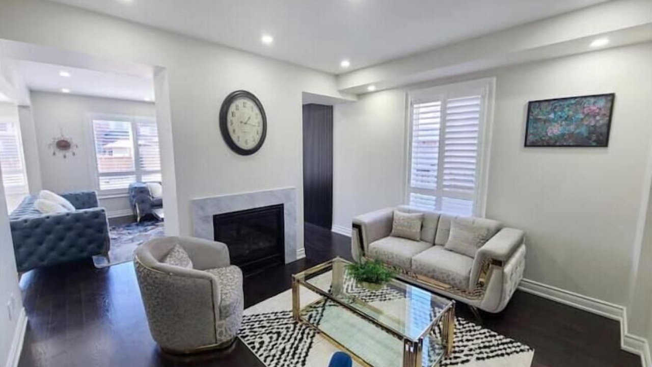 Photo of Livingroom in Brampton