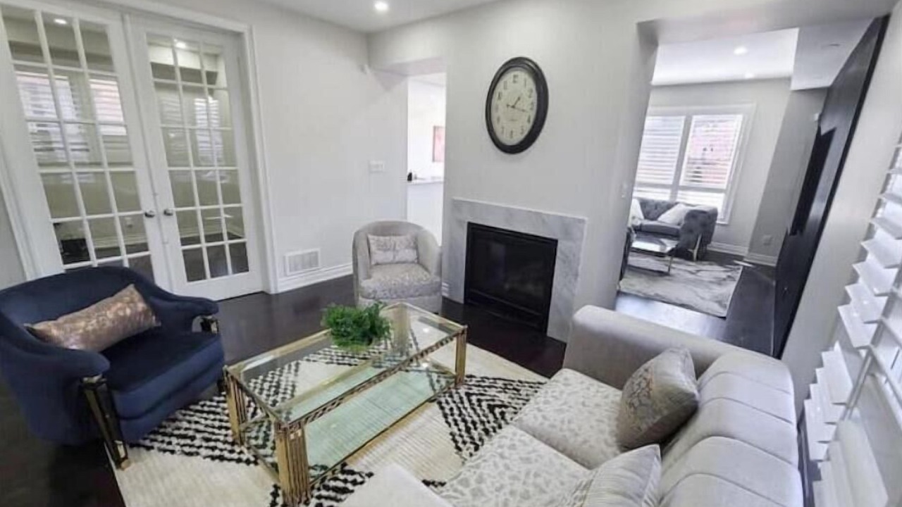 Photo of Livingroom in Brampton