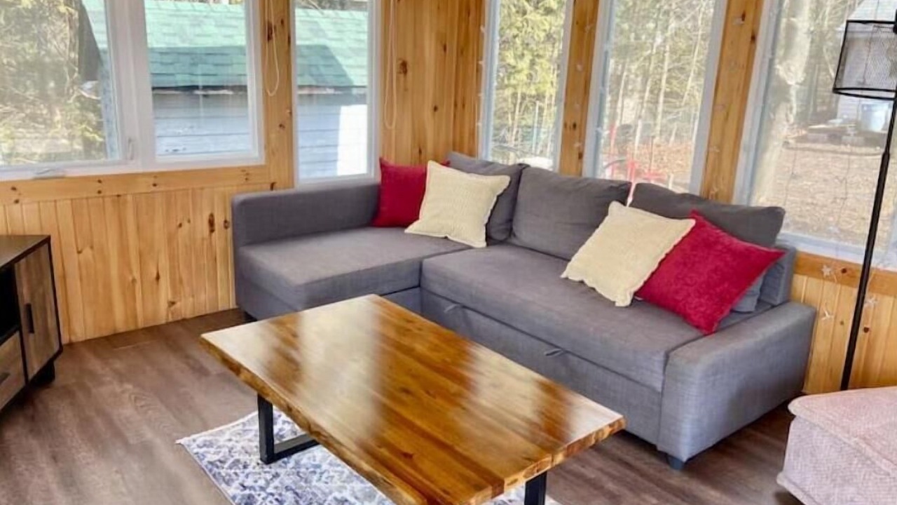Photo of Livingroom in Kawartha Lakes