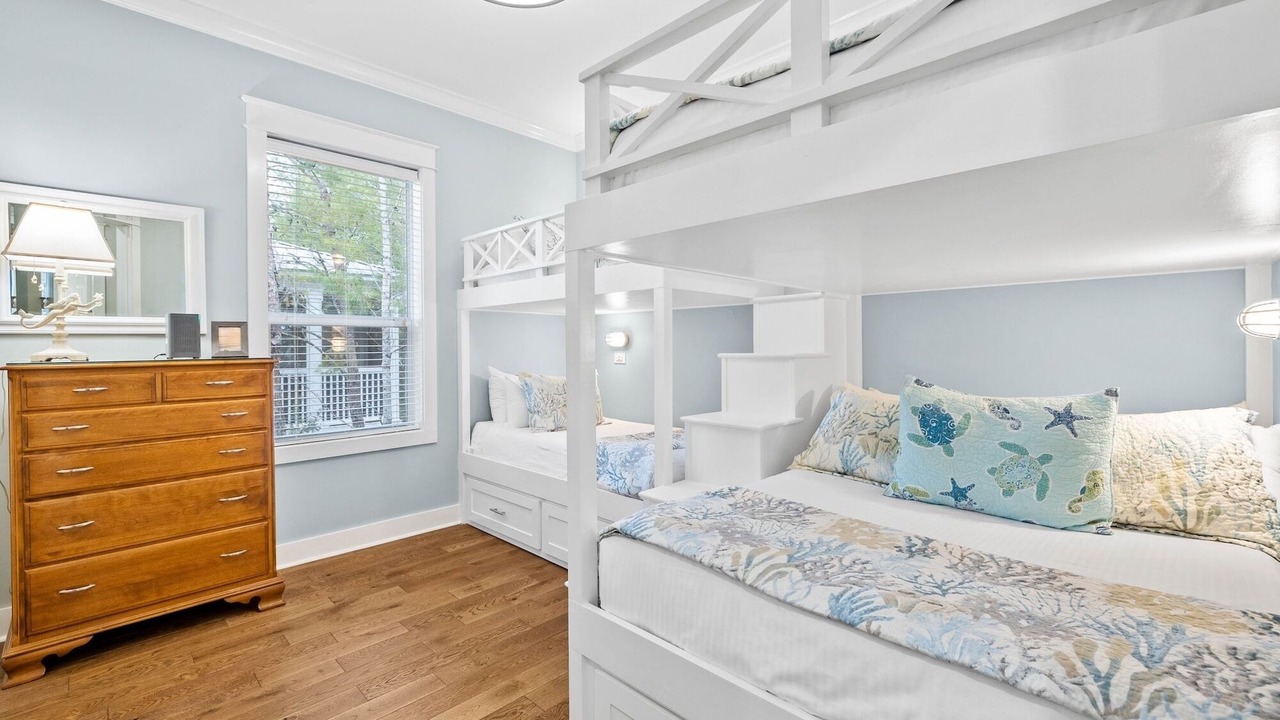 Photo of Bedroom in Seagrove Beach