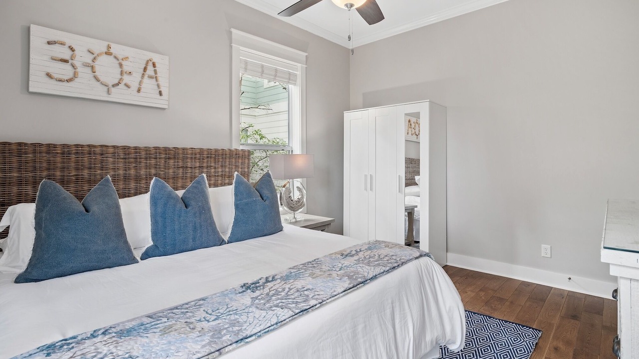 Photo of Bedroom in Seagrove Beach