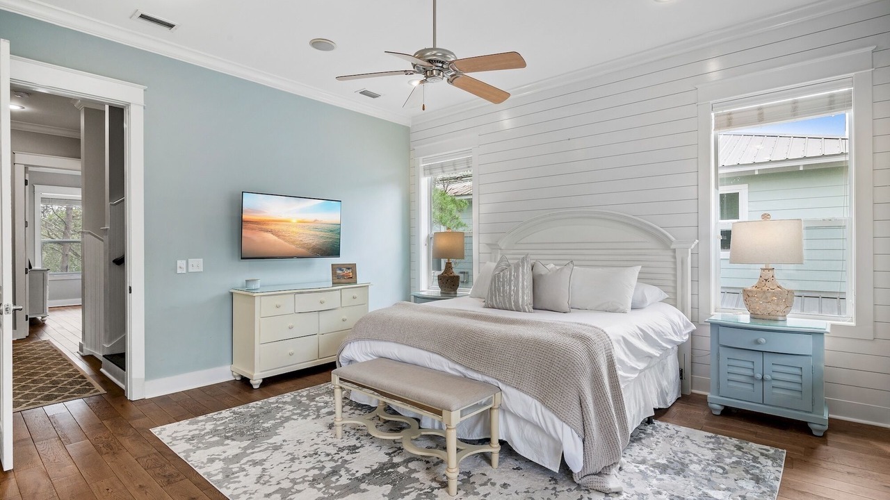 Photo of Bedroom in Seagrove Beach