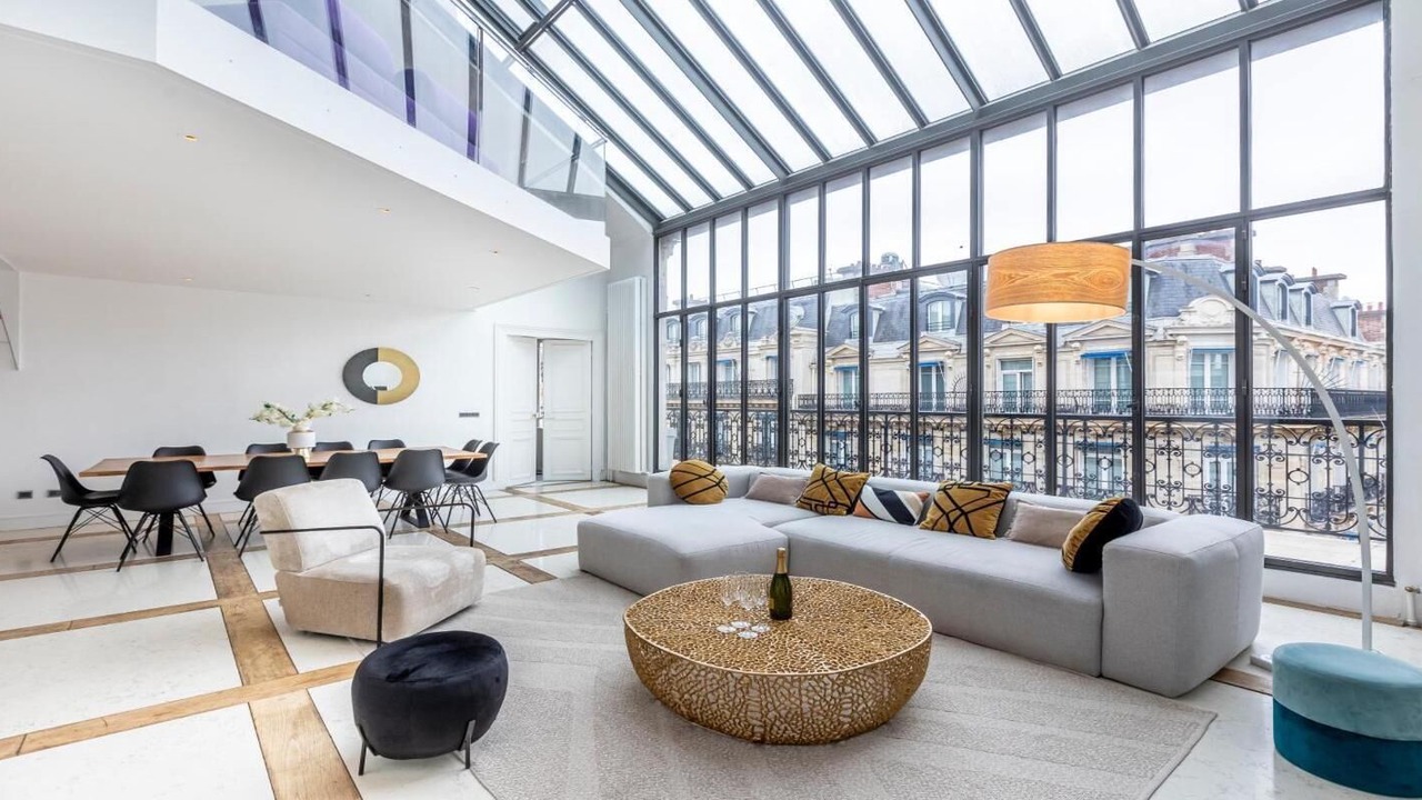 Photo of Livingroom in Champs-Elysees