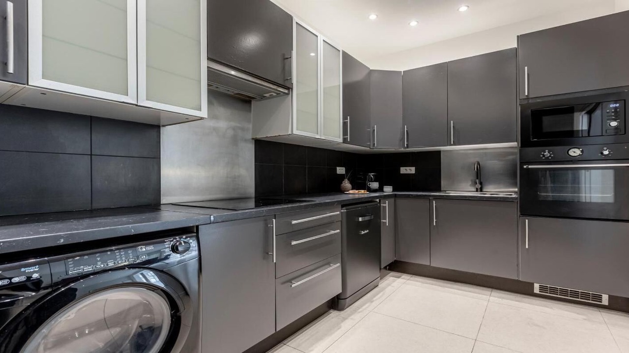Photo of Kitchen in Champs-Elysees