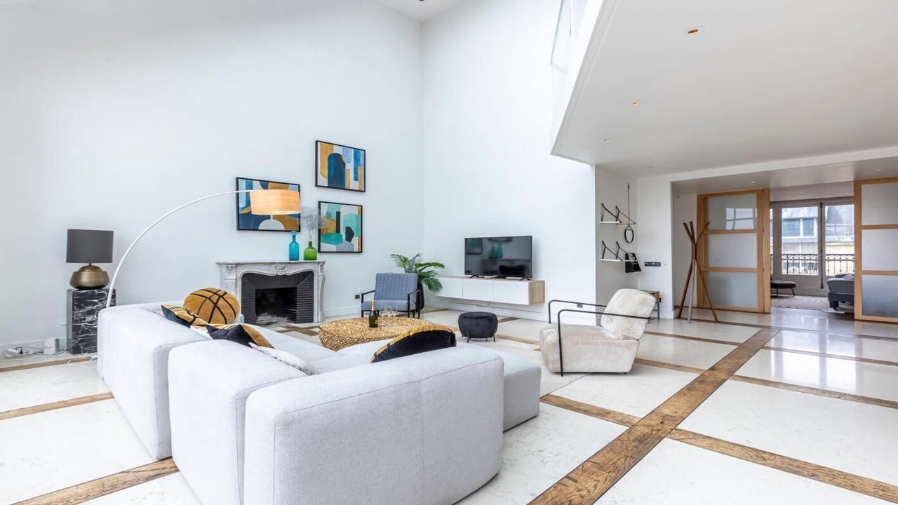 Photo of Livingroom in Champs-Elysees