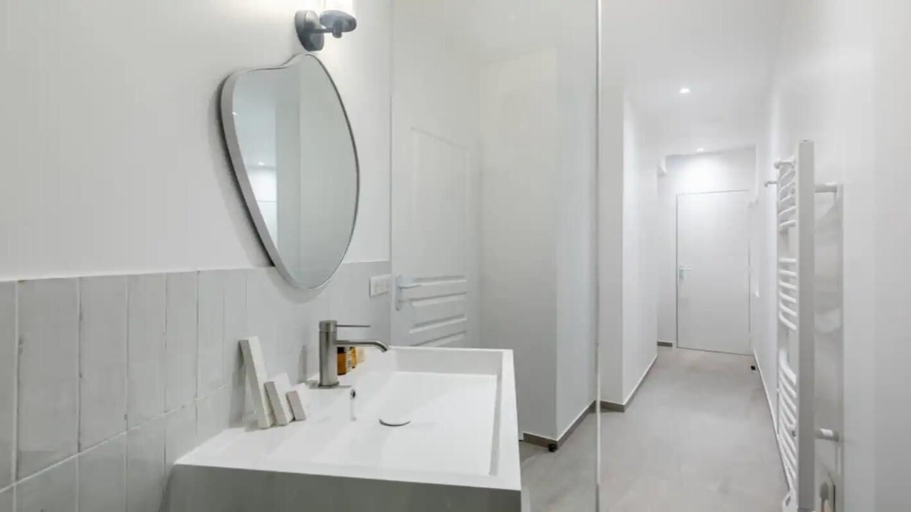 Photo of Bathroom in Paris City Center