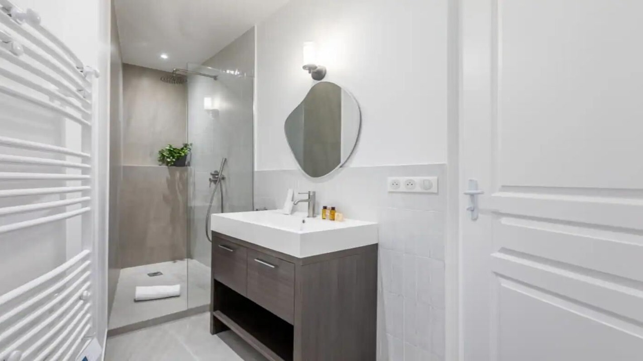 Photo of Bathroom in Paris City Center