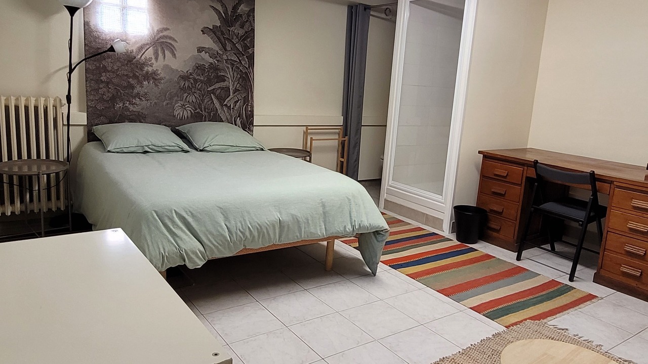Photo of Bedroom in Neuilly-Plaisance