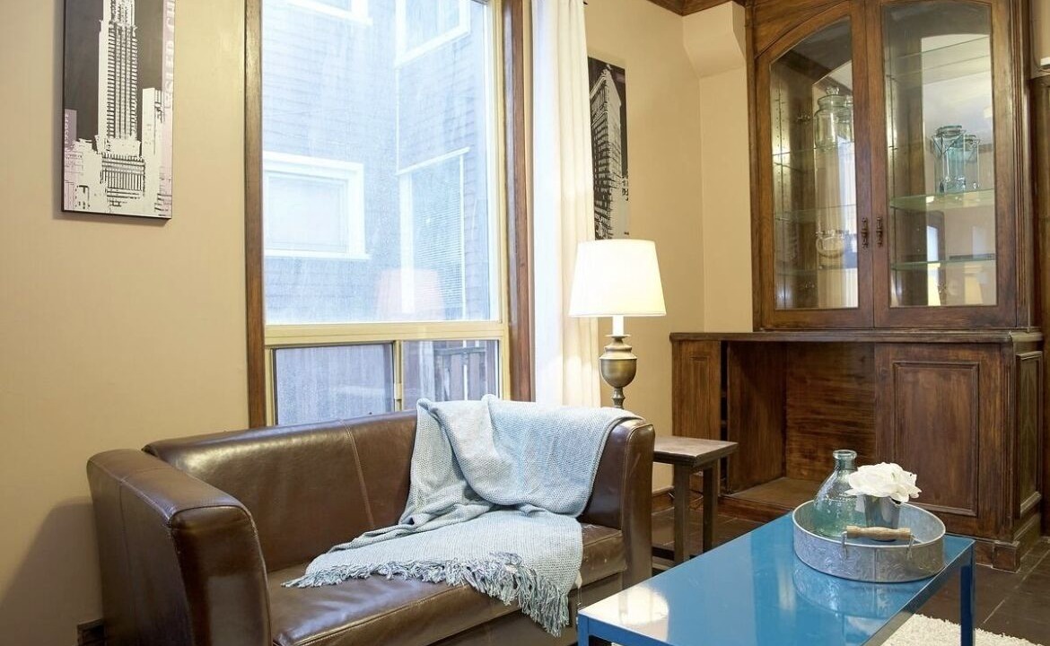 Photo of Livingroom in Leslieville