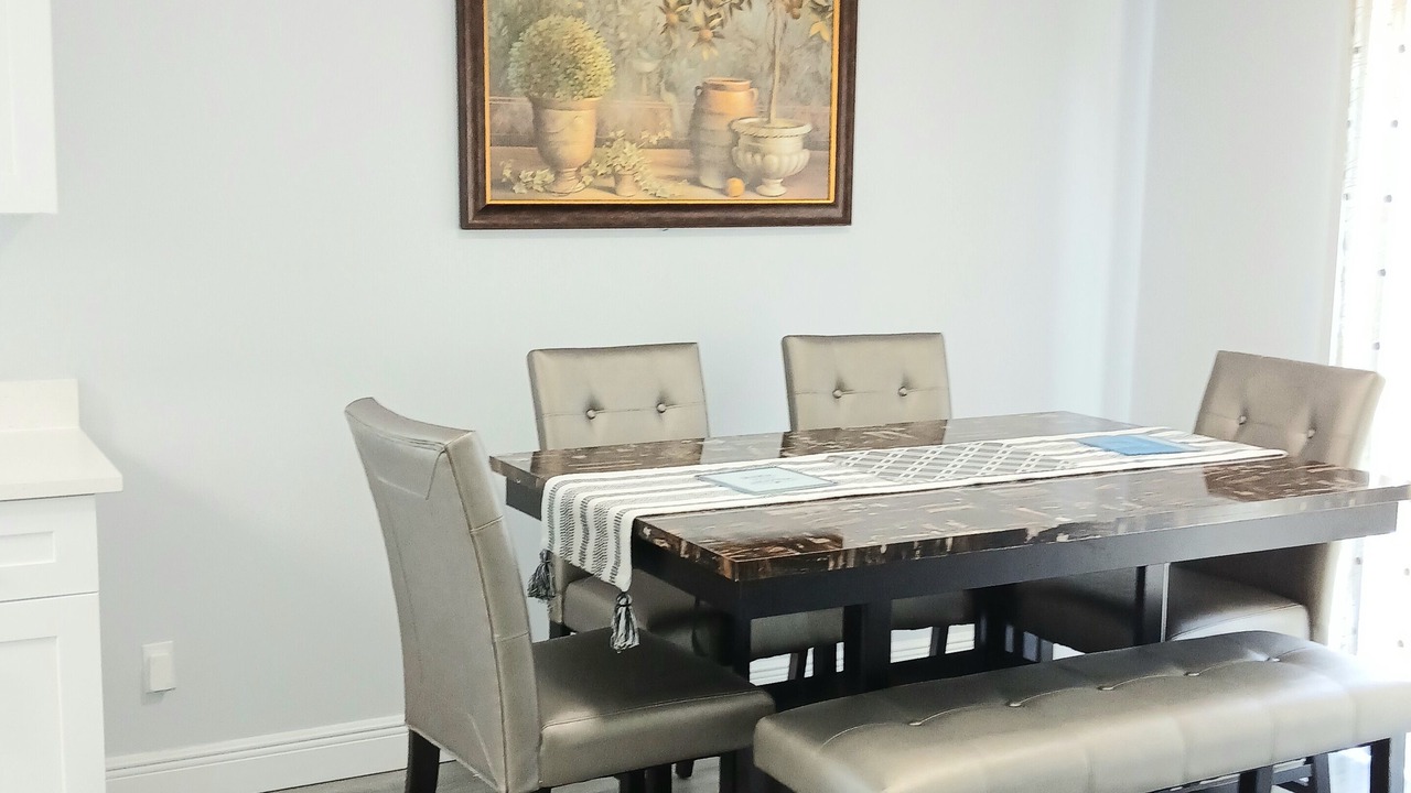 Photo of Livingroom in Mill Run