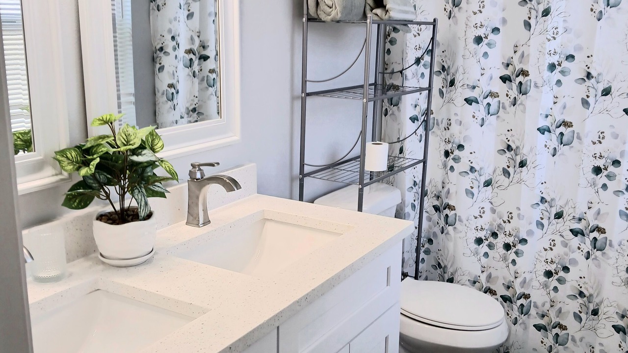 Photo of Bathroom in Mill Run