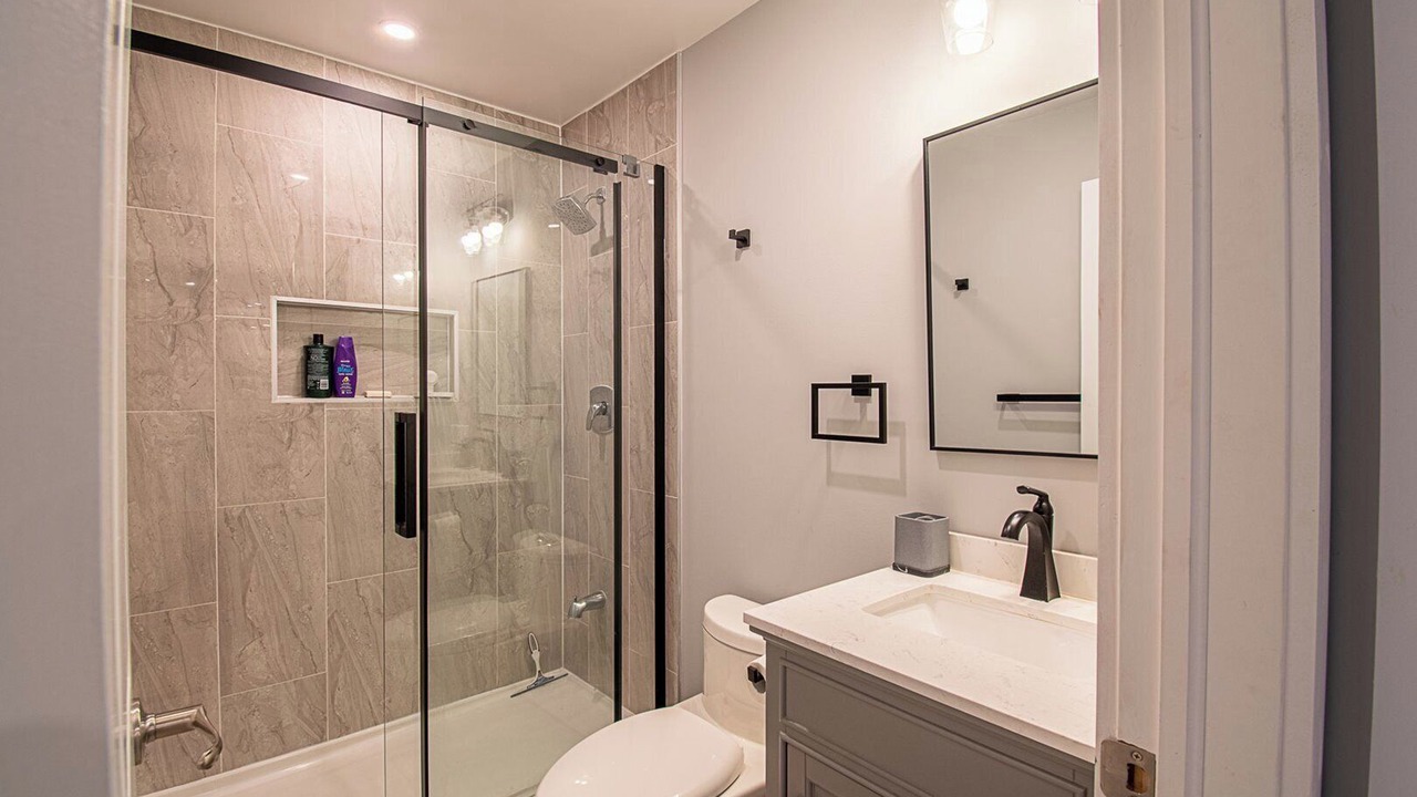 Photo of Bathroom in Armour