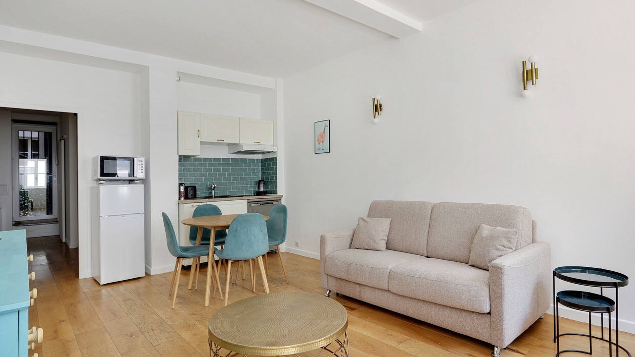Photo of Livingroom in Quartier de l'Ecole-Militaire