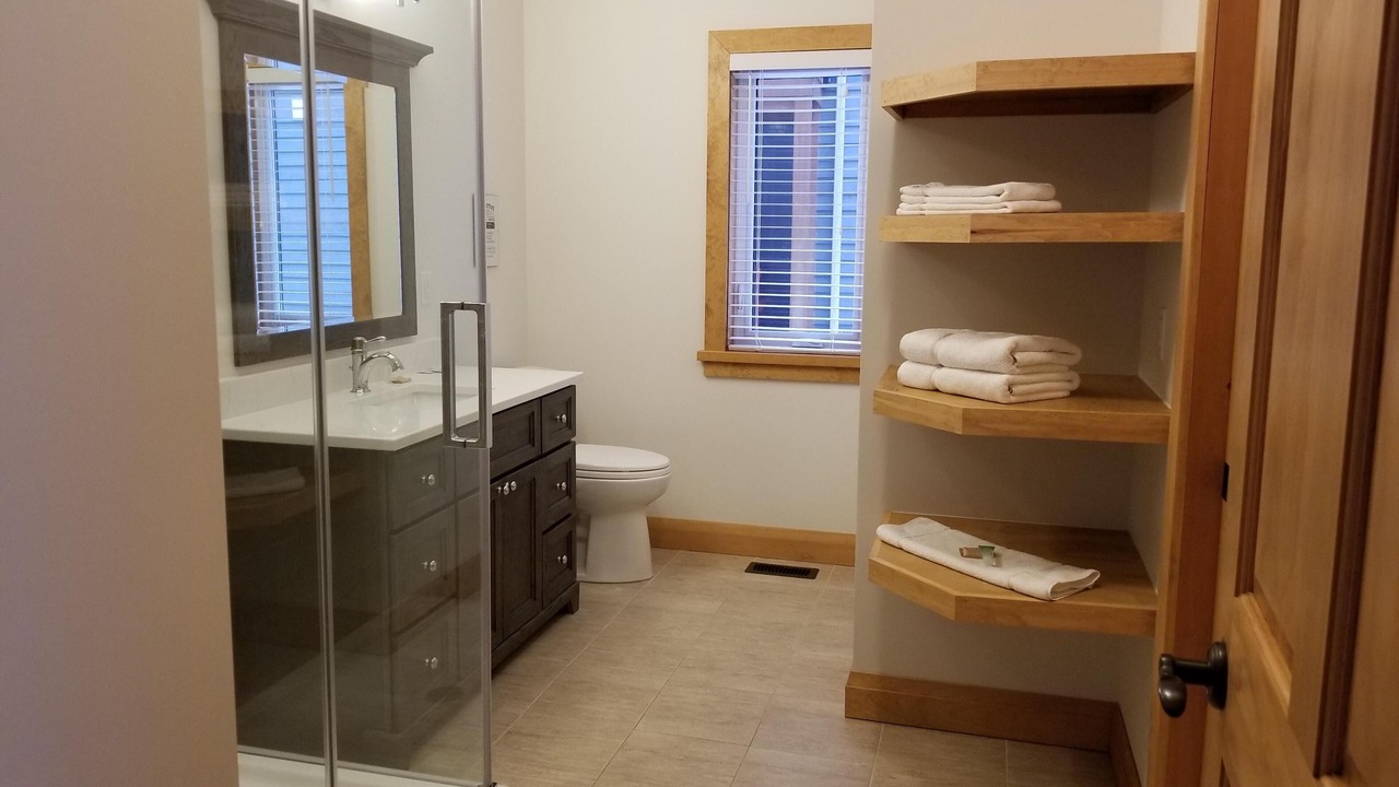 Photo of Bathroom in Port Carling