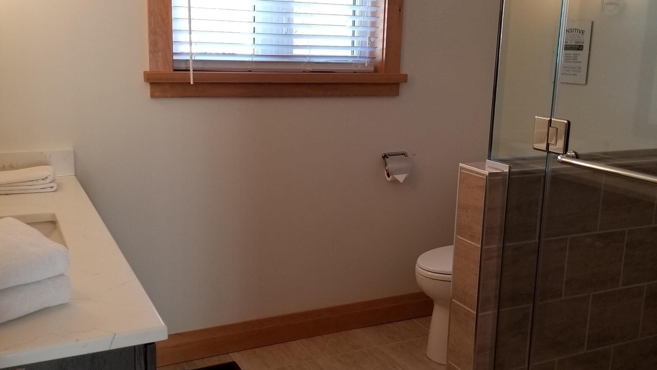 Photo of Bathroom in Port Carling