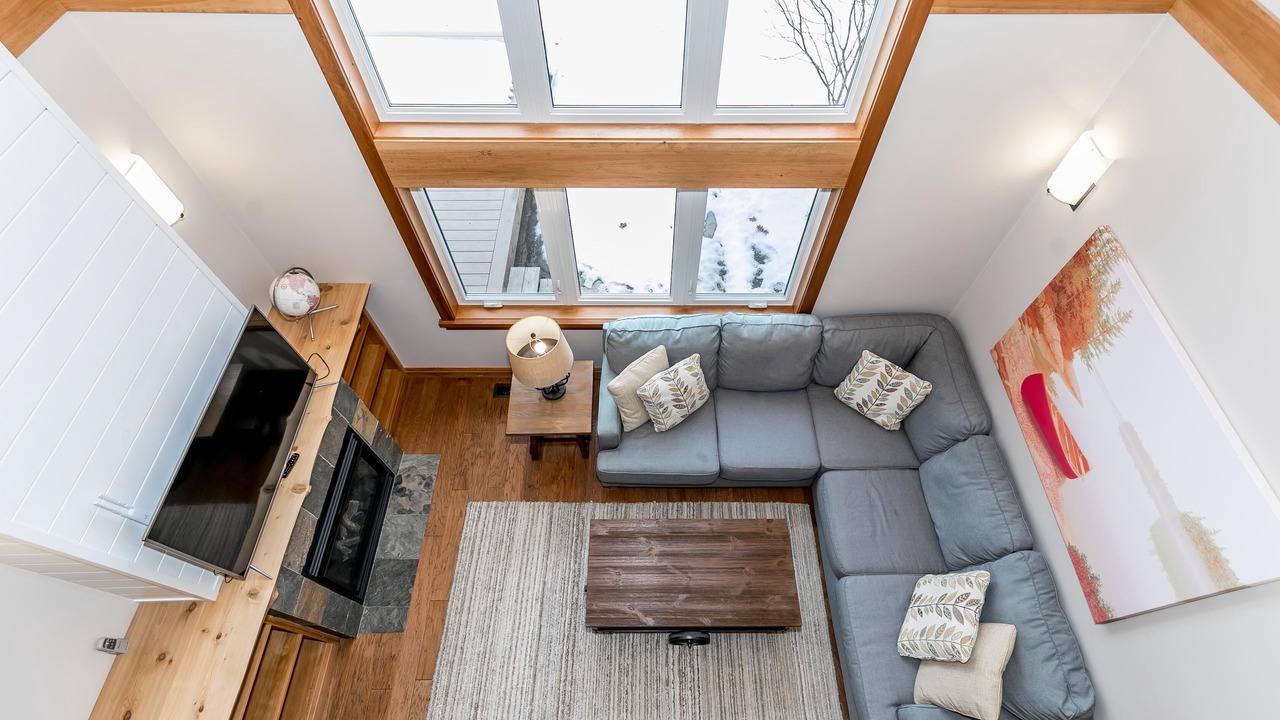 Photo of Livingroom in Port Carling